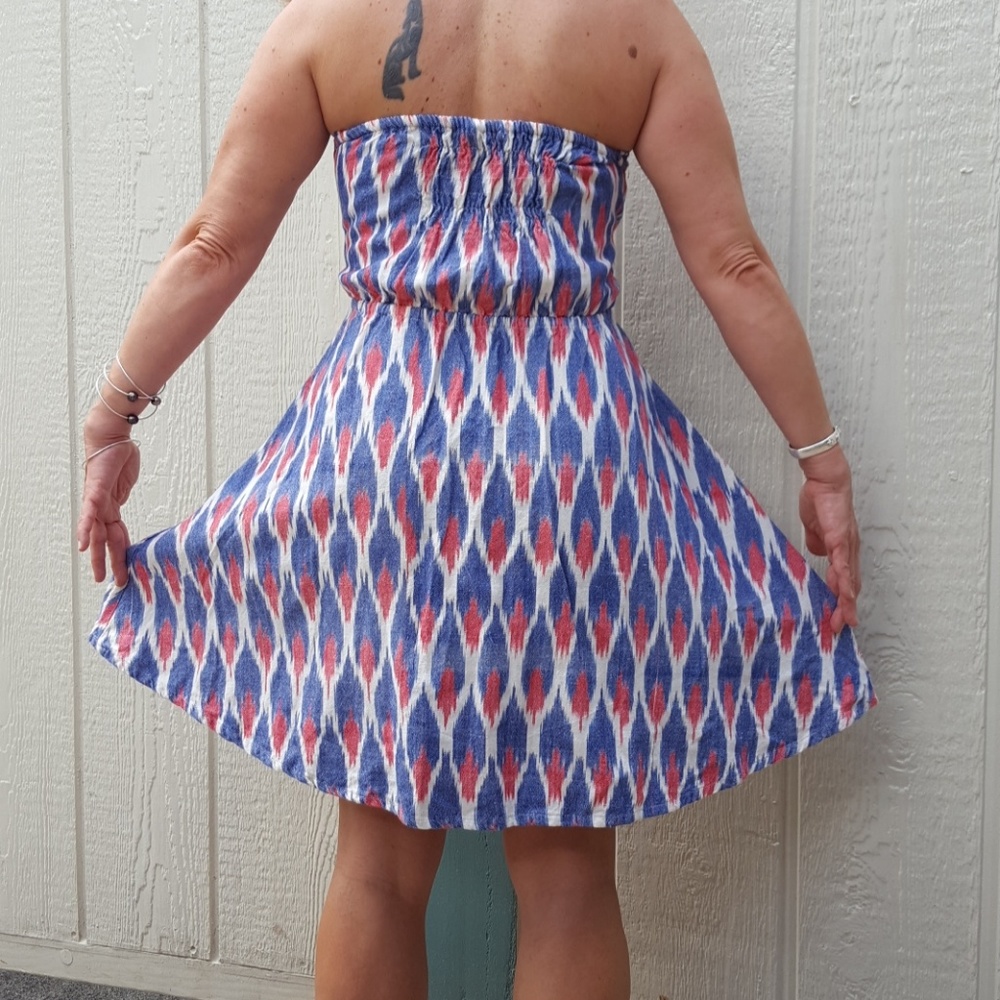 Surfer Girl Dress - Picture 3 of 8